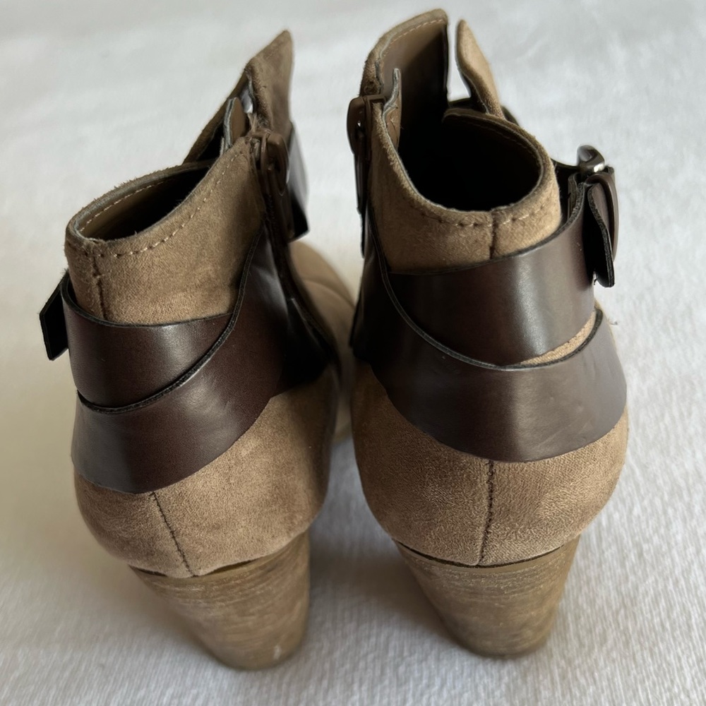 Heeled Bootie - Picture 5 of 11